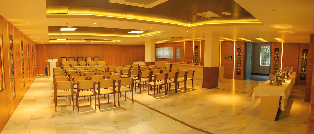 hotel madhuvan serai