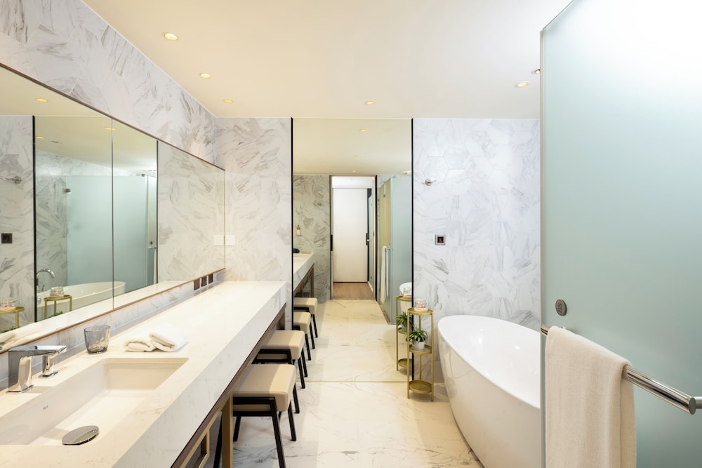 voyage kaohsiung by cosmos oasis