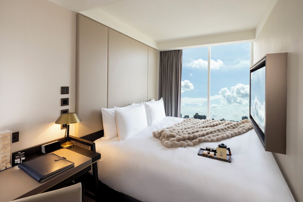 voyage kaohsiung by cosmos oasis