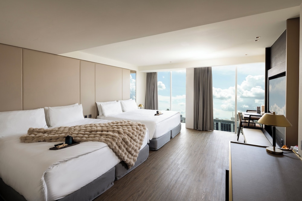 voyage kaohsiung by cosmos oasis