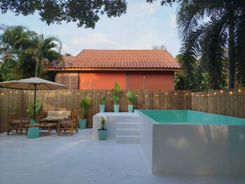 Luana Villas,26 Moo 2, Saladan Road, Ban Mo Nae,3 star