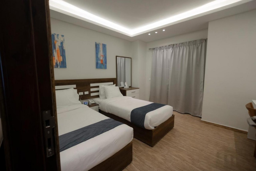 royal inn residence new cairo