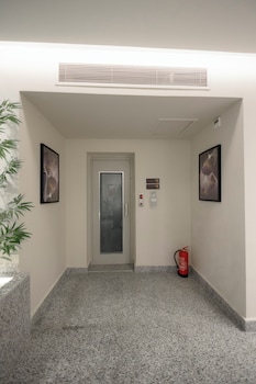 royal inn residence new cairo