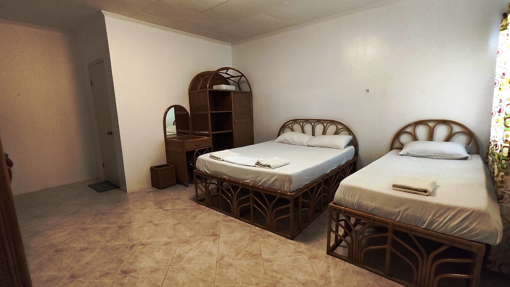 bluewaves resort basdaku by hiverooms