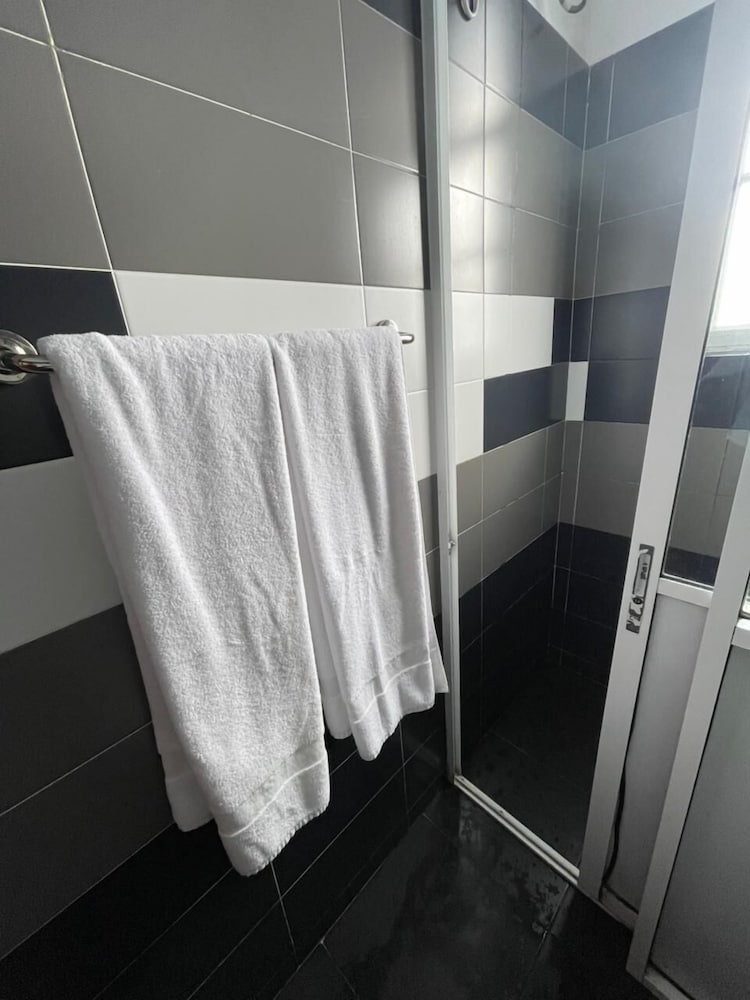 aaradhya nuwara eliya