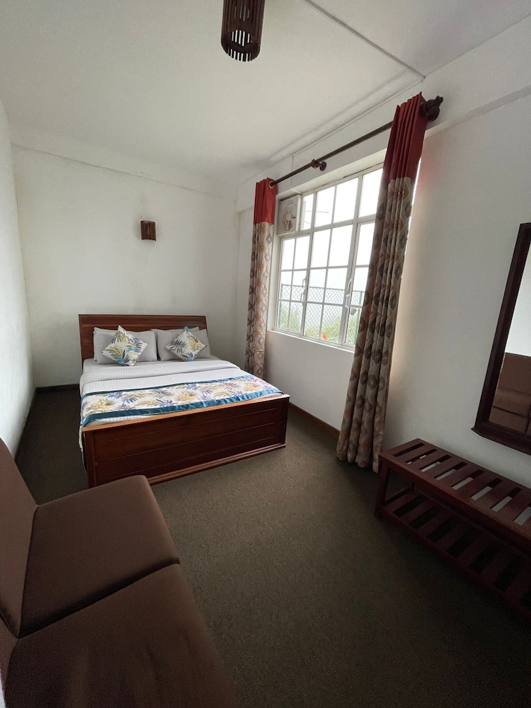 aaradhya nuwara eliya