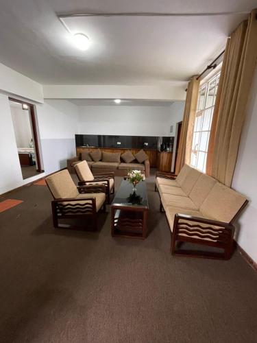 nuwara eliya