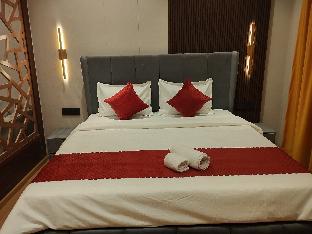 Loft Studios Noida,,2 star