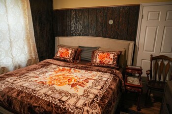 divine villa and resorts guest house