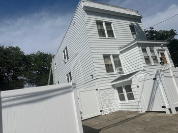 divine villa and resorts guest house