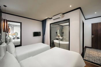 hotel chateau de hanoi