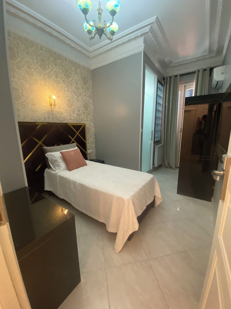 hotel de letoile