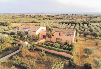 planeta country house and beach club