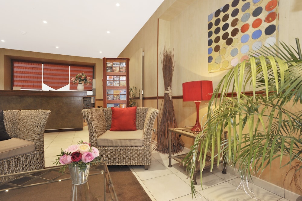 hotel carladez cambronne