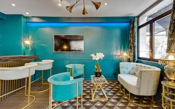 hotel carladez cambronne