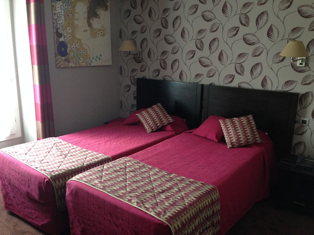 hotel carladez cambronne