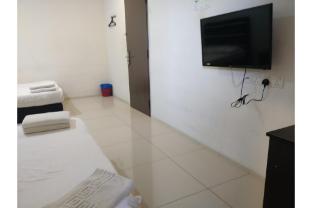oyo 90995 hotel nk impian