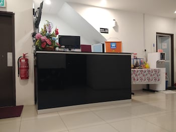 Oyo 90995 Hotel Nk Impian,,2 star