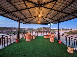 the royal riviera resort and stay