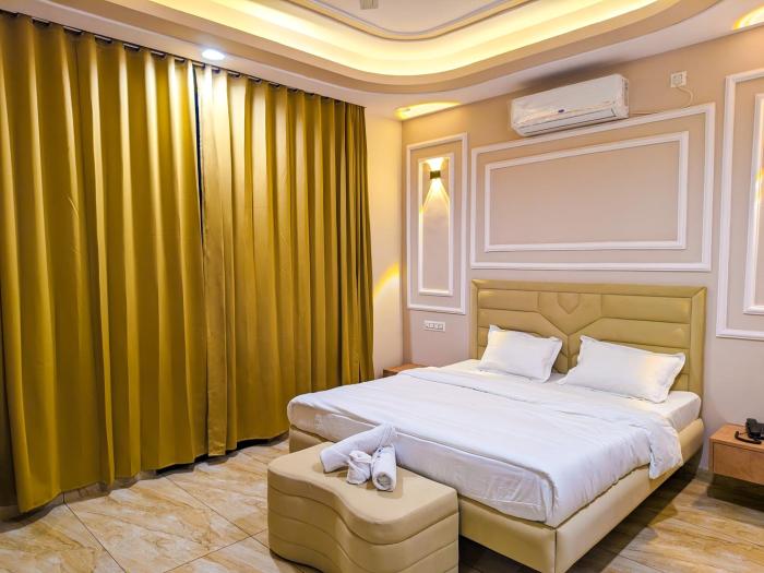 the royal riviera resort and stay