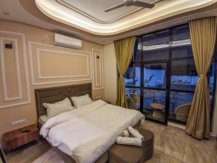 the royal riviera resort and stay