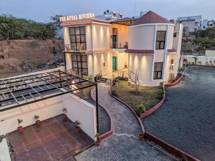 the royal riviera resort and stay