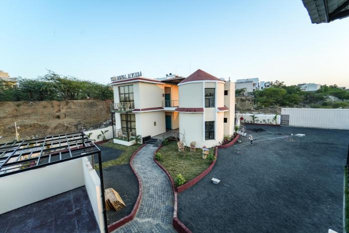 the royal riviera resort and stay