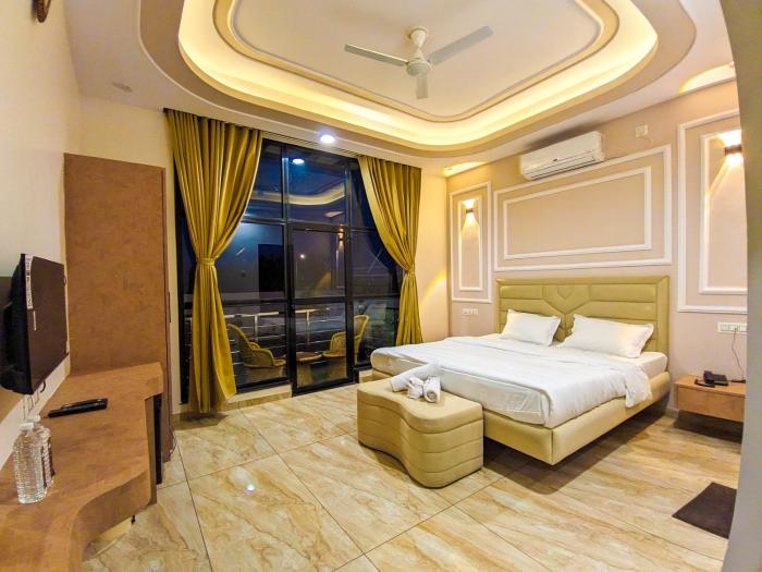 the royal riviera resort and stay
