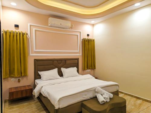 the royal riviera resort and stay