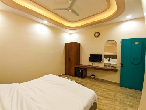 the royal riviera resort and stay