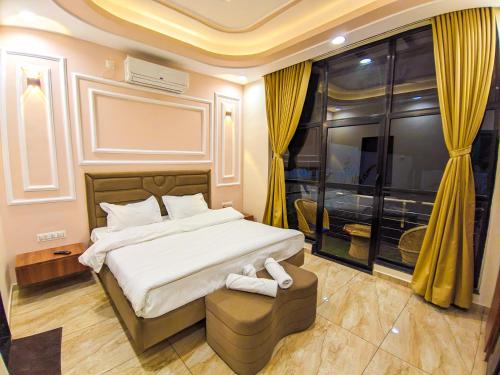 the royal riviera resort and stay