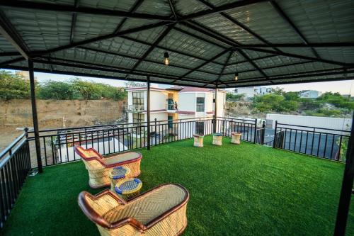 the royal riviera resort and stay