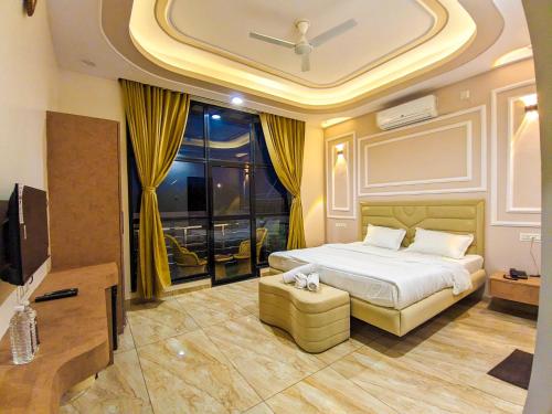 the royal riviera resort and stay