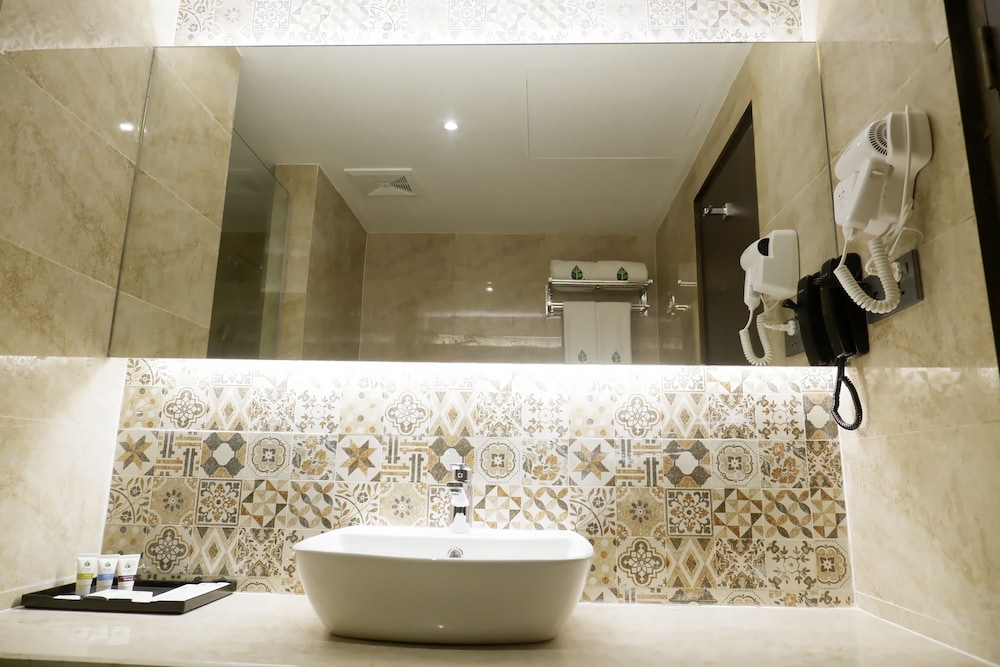 dmore kuakata hotel and resort