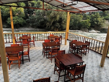 virman hillside resort