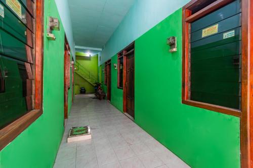 spot on 94028 homestay pak to syariah