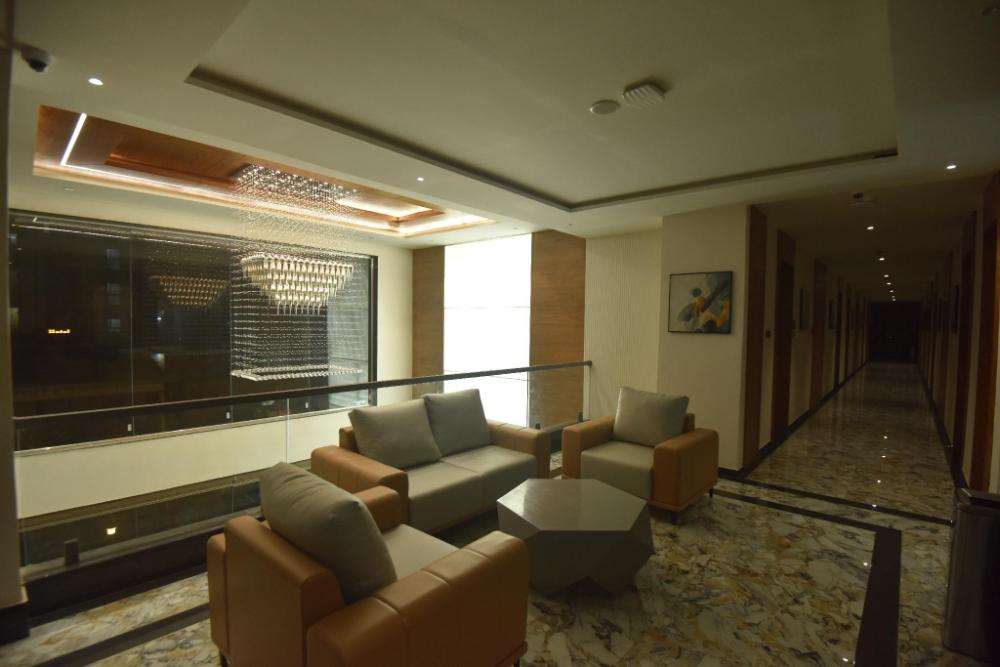 kings kraft tremezzo inn somnath