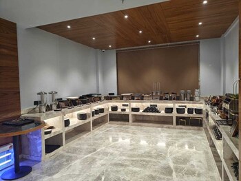 Kings Kraft Tremezzo Inn Somnath,,3 star