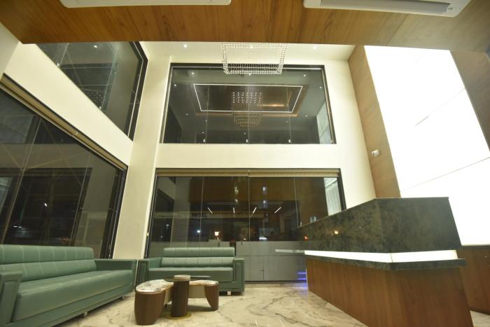 kings kraft tremezzo inn somnath