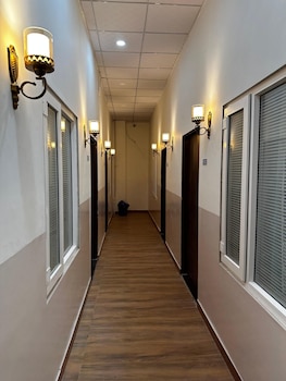 Shree Keshav Haweli,,3 star