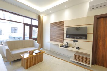 shree radha heritage