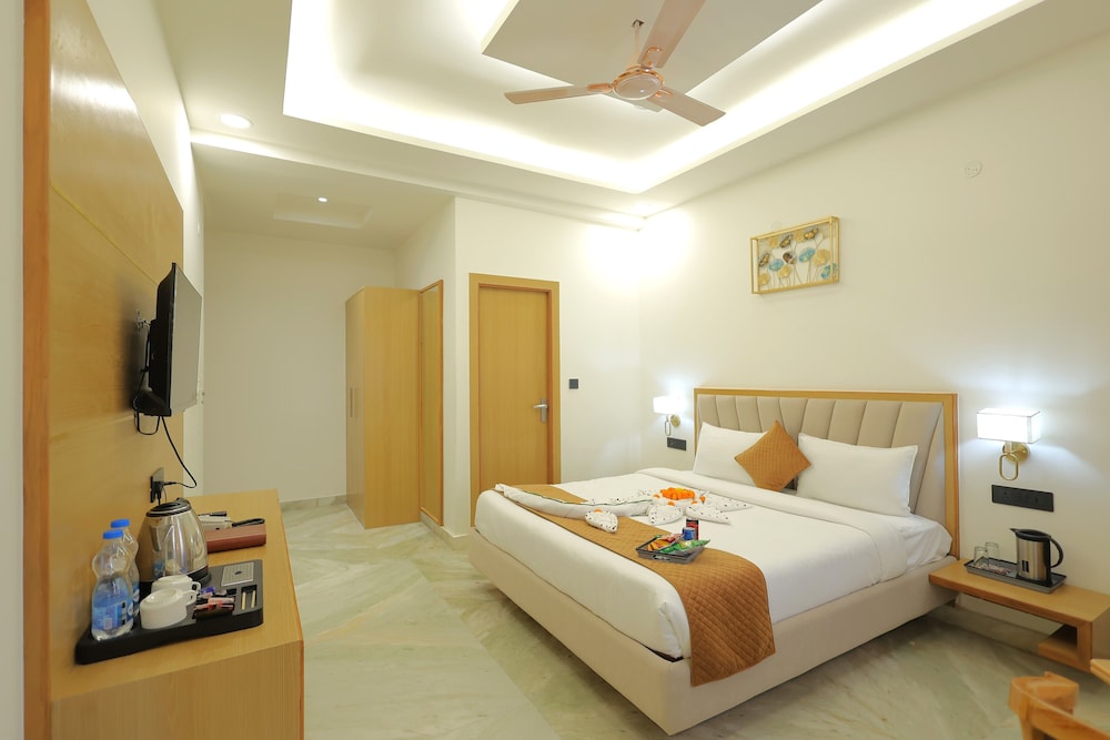 shree radha heritage