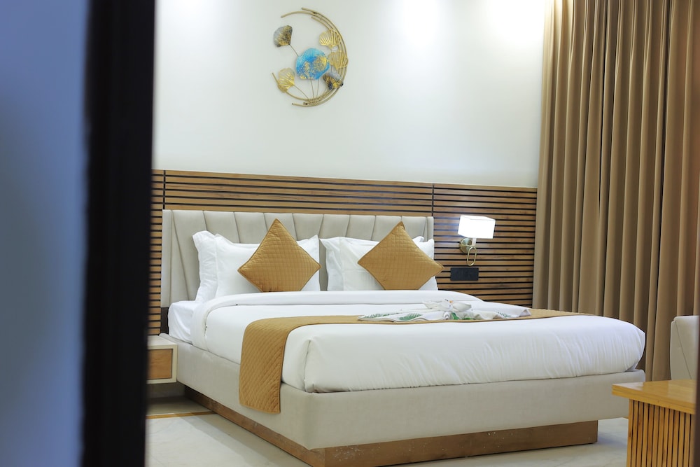 shree radha heritage