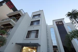 shree radha heritage