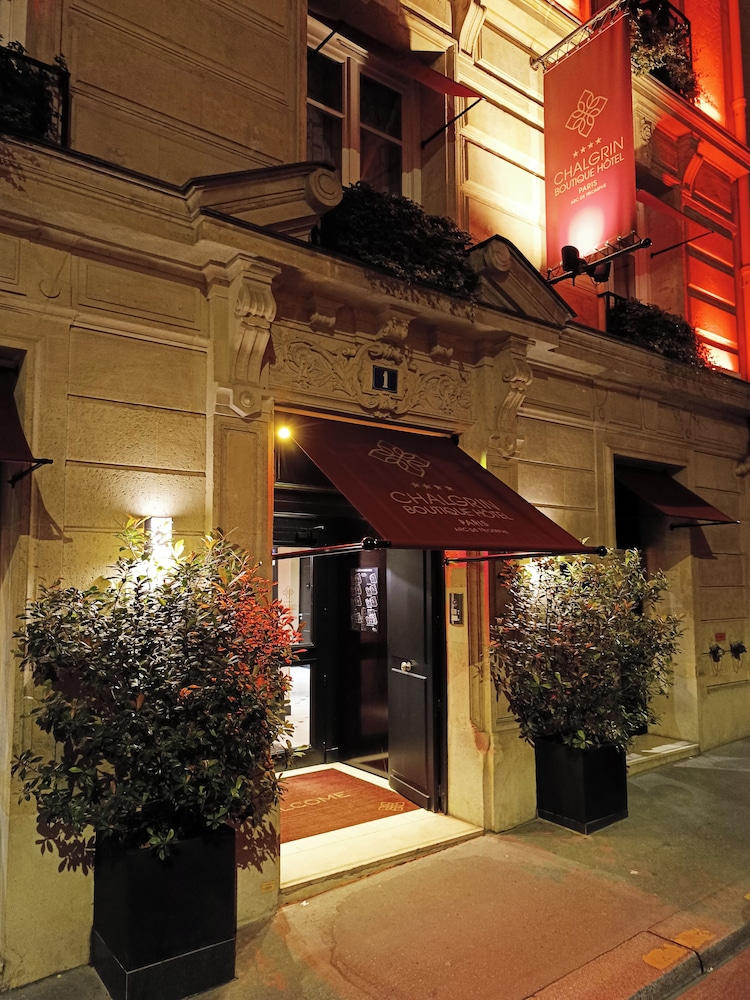 chalgrin boutique hotel