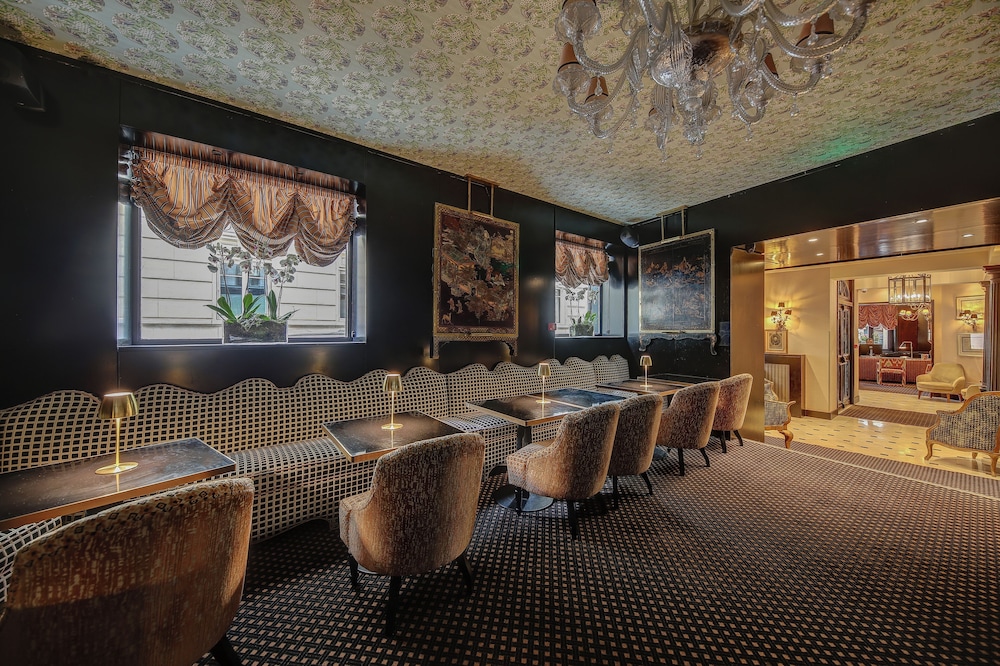 chalgrin boutique hotel