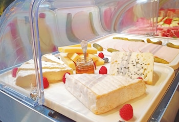 chalgrin boutique hotel