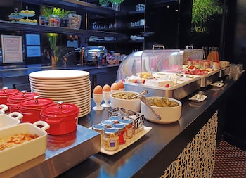 chalgrin boutique hotel