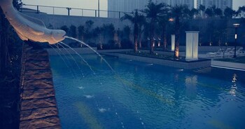 v retreat gurgaon