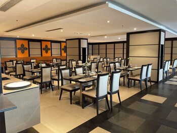 v retreat gurgaon